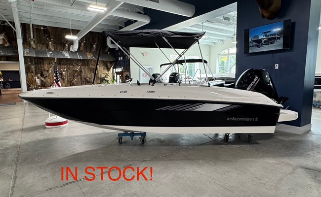 2026 Bayliner E18 Black/White
